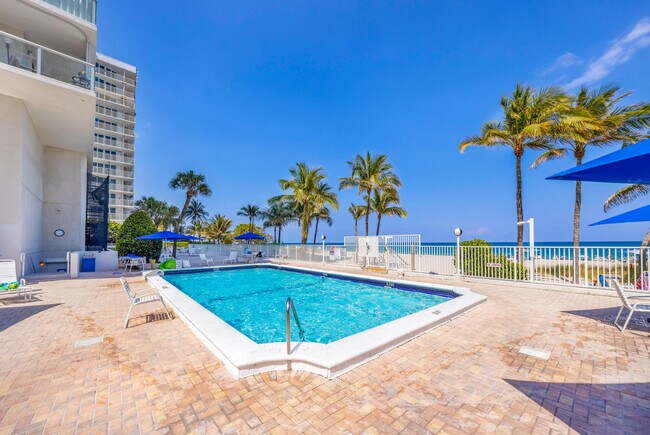 Building Photo - 1000 S Ocean Blvd