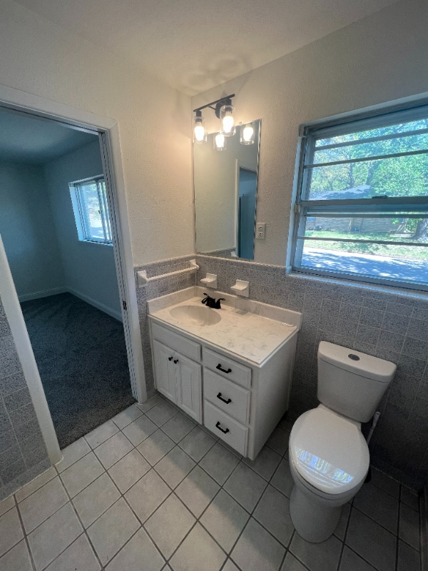 Building Photo - 1501 W Chestnut St