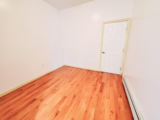 Building Photo - 298 Paterson Plank Rd