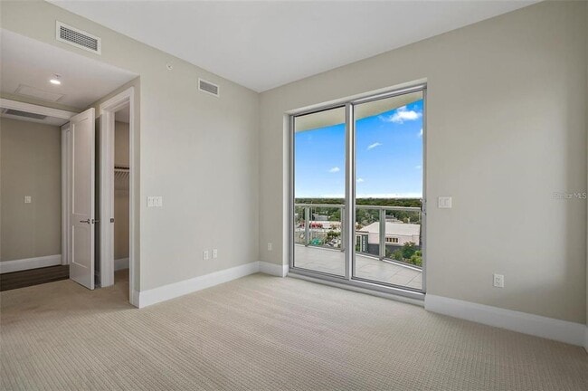 Building Photo - 2910 W Barcelona St