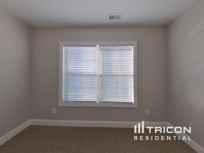 Building Photo - 6807 Ridge Haven Ln