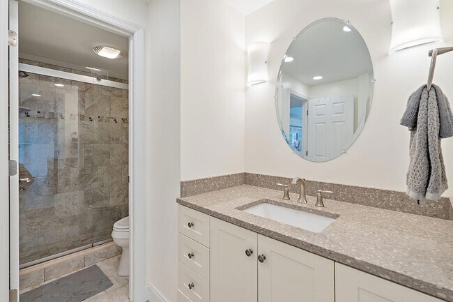 Building Photo - 225 S Beach Rd