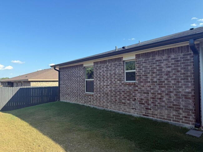Building Photo - 1801 Emma Naylor Ct