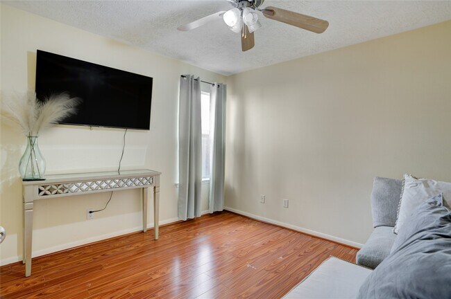 Building Photo - 11319 Windy Creek Dr