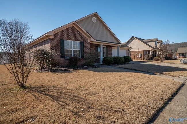 Building Photo - 5002 Blakemore Dr SE