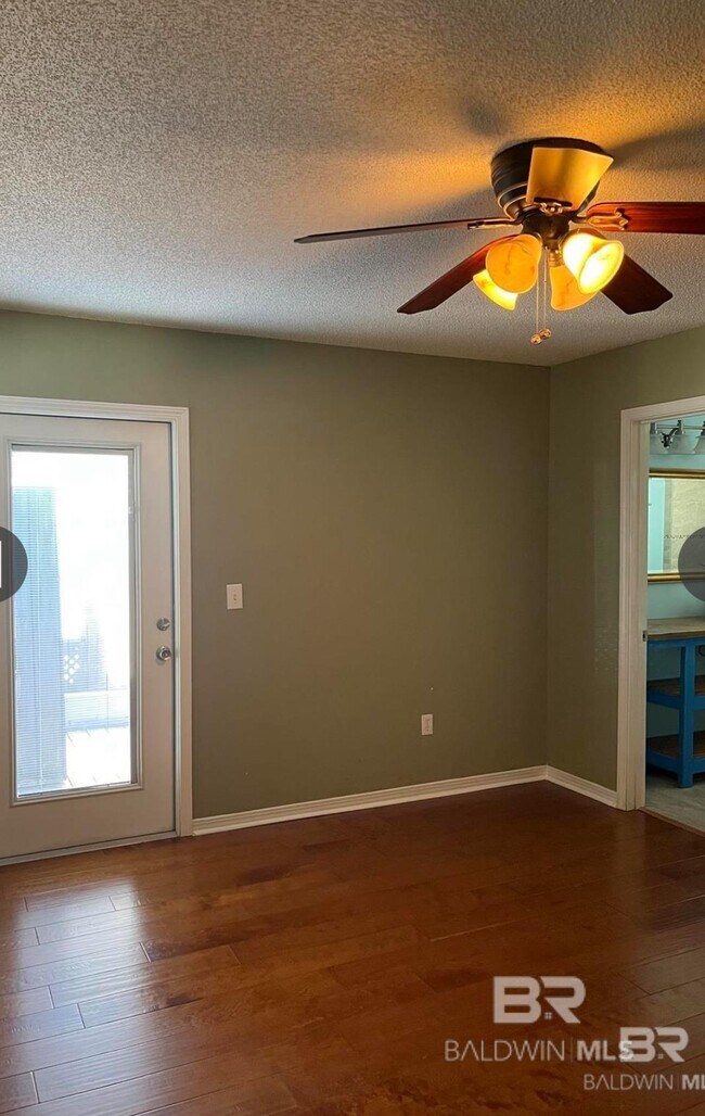 Building Photo - 4701 Avenue D Ave