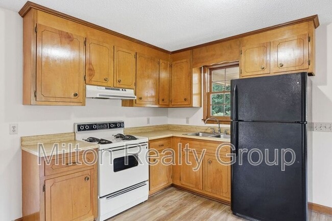 Building Photo - 763 Tingen Rd