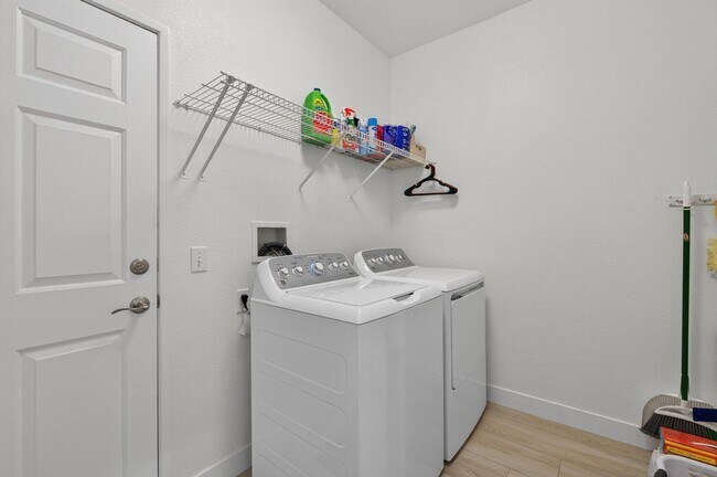 Building Photo - 43696 Old Troon Ct