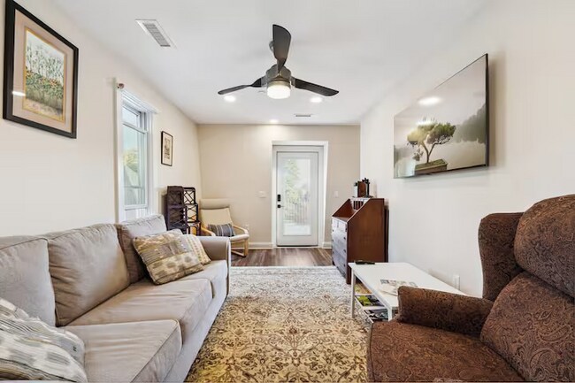 Building Photo - 312 Park Row