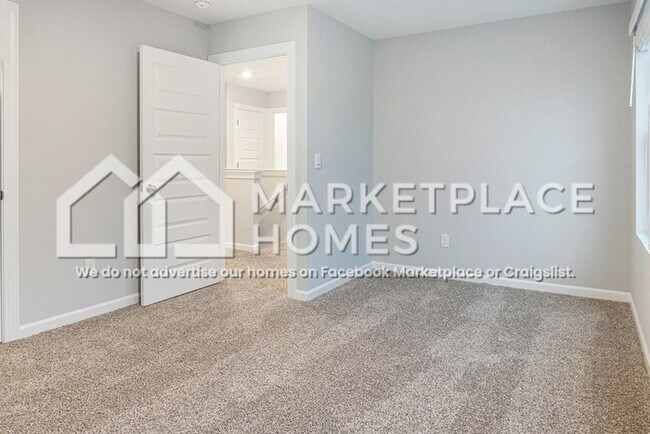 Building Photo - 3335 Meriwether Dr