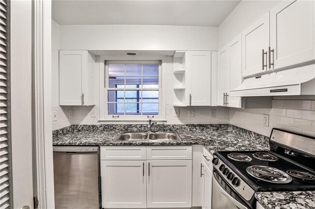 Building Photo - 111 Maison Pl NW