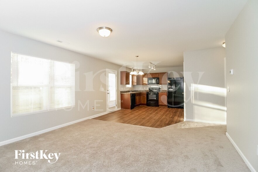 Building Photo - 231 Creekstone Ct