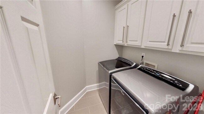 Building Photo - 3112 Ethereal Ln