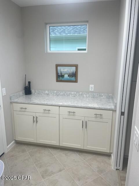 Building Photo - 9431 Paradise Dr