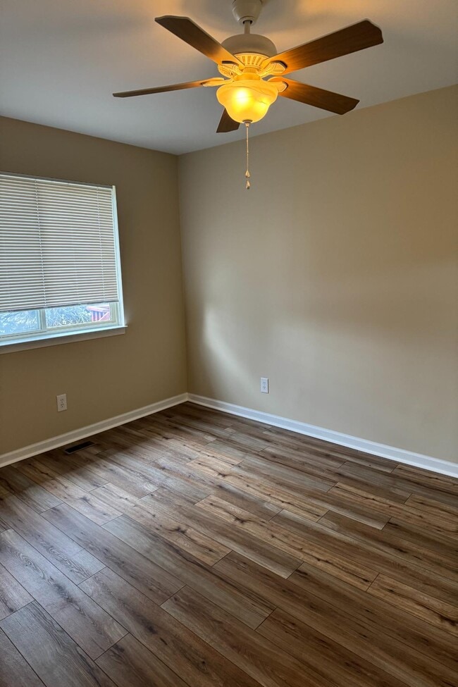 Building Photo - 11374 Celtic Manor Dr