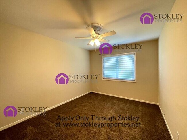 Building Photo - 17650 Mayflower Dr