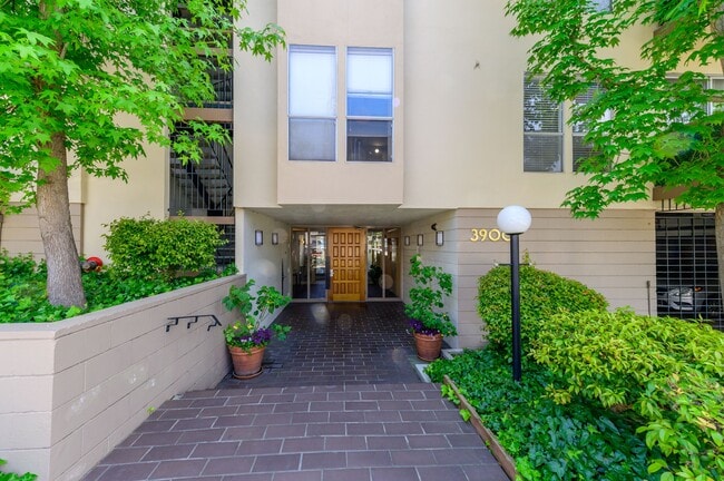 Building Photo - Bayo Vista Apartments