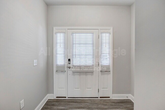 Building Photo - 1364 Scholar Dr