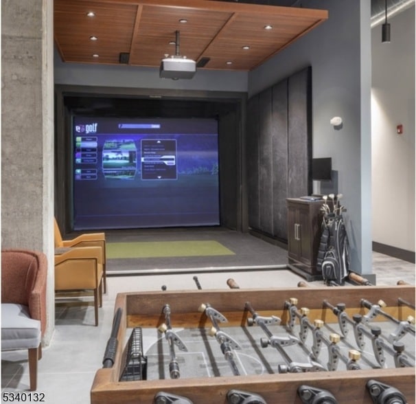 Building Photo - 100 Union St