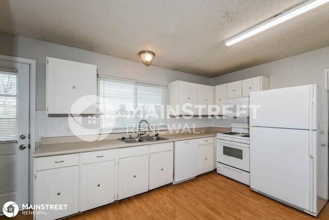 Building Photo - 1716 SPRINGHILL DR, OFALLON, MO 63366