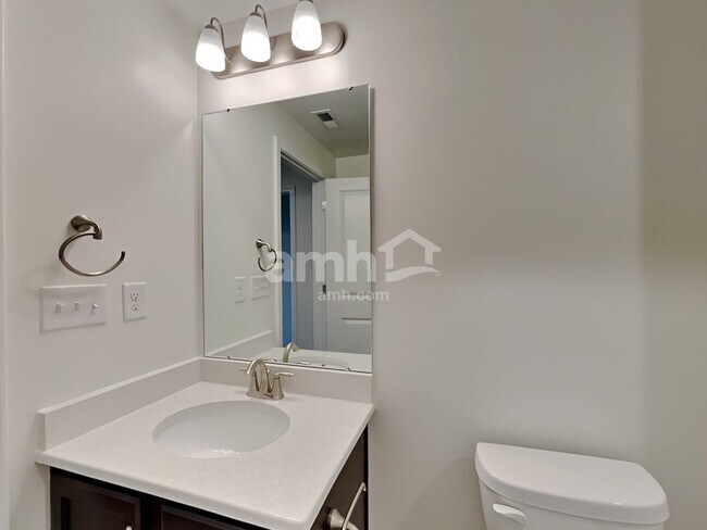 Building Photo - 2200 Brook Enclave Trail