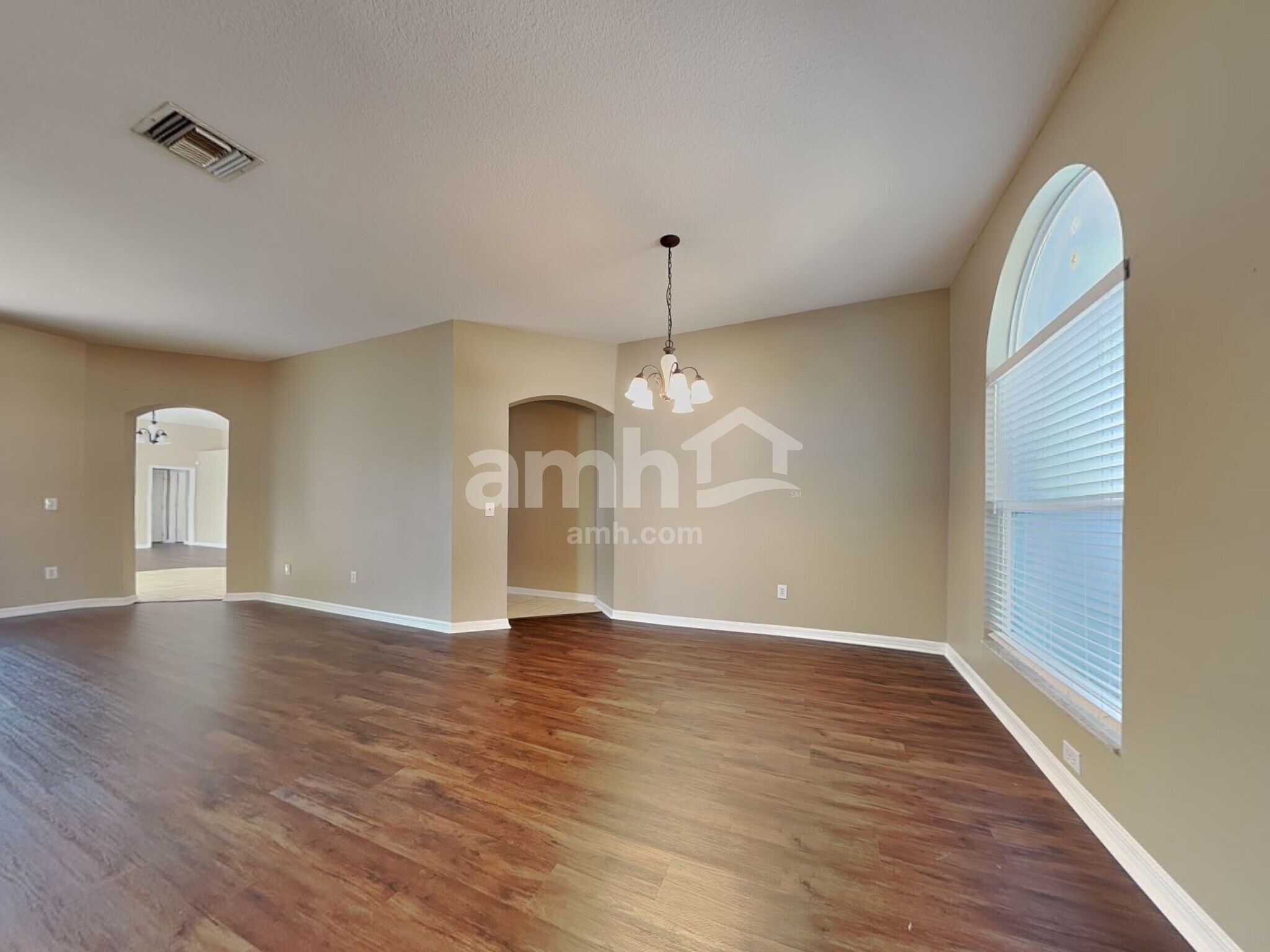 Building Photo - 1531 Kish Blvd