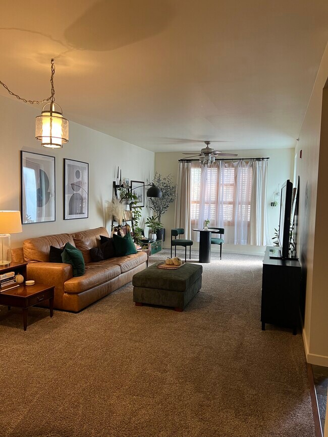 Building Photo - 1150 J St