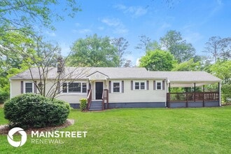 Building Photo - 1927 Addison Rd NE