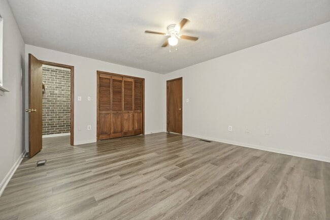 Building Photo - 8665 N Anna Way