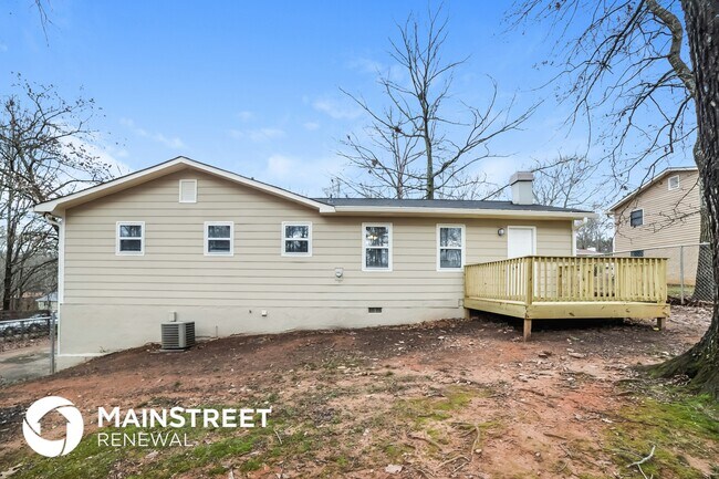 Building Photo - 5885 S Quail Dr