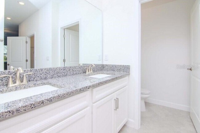 Building Photo - 3172 Bryant Park Dr