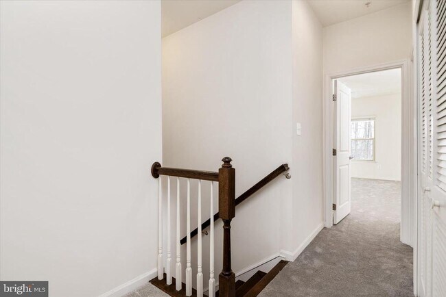 Building Photo - 7627 Hamilton Xing