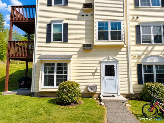 Building Photo - 143 Spyglass Ct