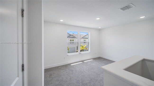 Building Photo - 241 Preserve Trl N