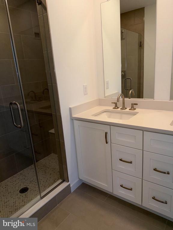 Building Photo - 105 Brianna Ct