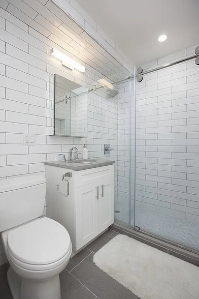 Building Photo - 99 Suffolk St