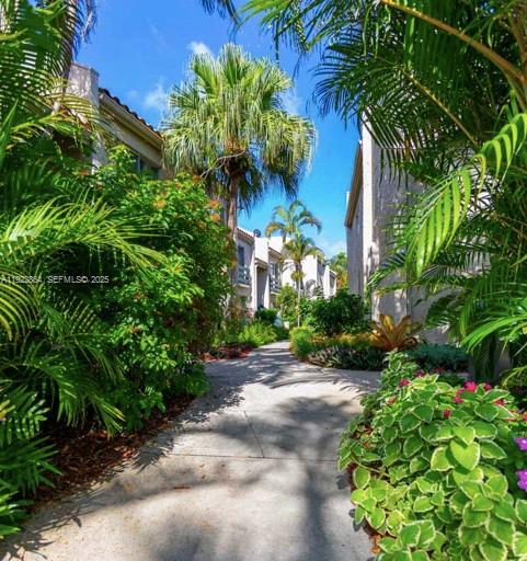 Building Photo - 5234 NE 6th Ave