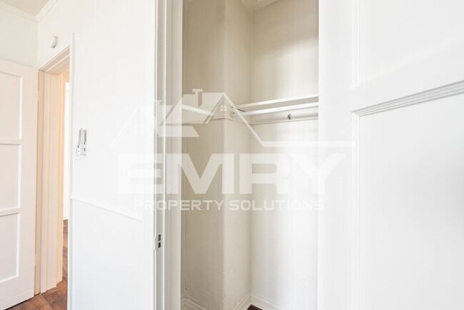 Building Photo - Remodeled 3 Bed 1 Bath Spanish-Style Gem for Rent