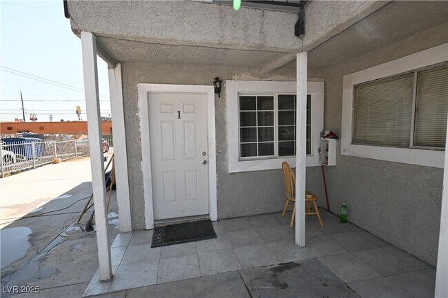 Building Photo - 1512 Cobb Ln