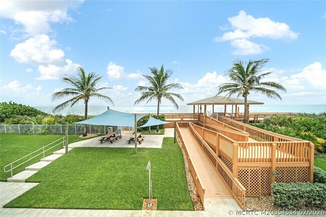Building Photo - 10680 S Ocean Dr