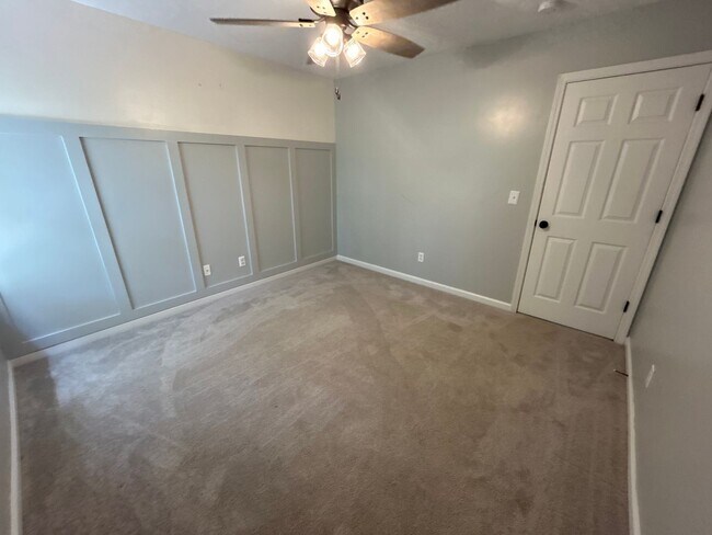 Building Photo - 4 Bedroom | 3 Bathroom Apex Home with Fenc...