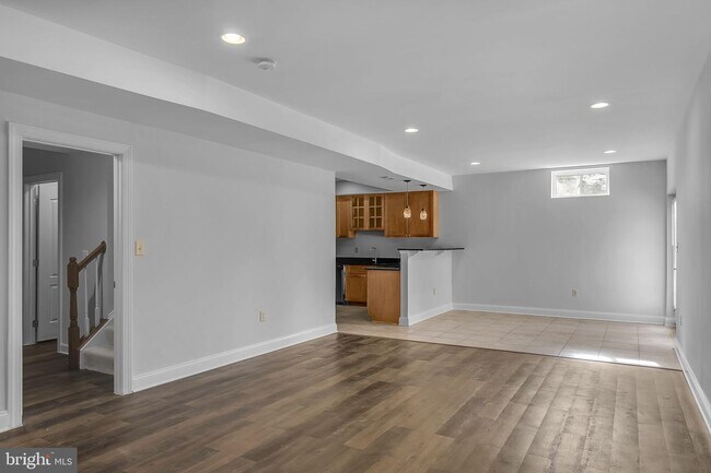 Building Photo - 22855 Oakgrove Rd