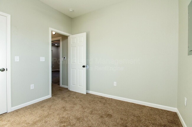 Building Photo - 1601 S Pattie St