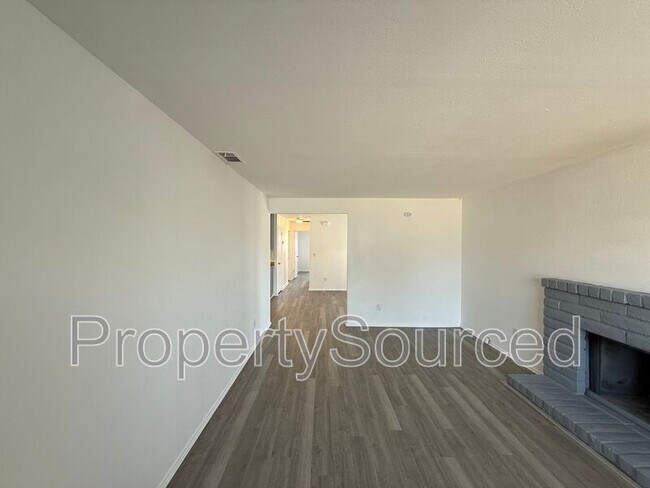 Building Photo - 1944 Hickock Ct