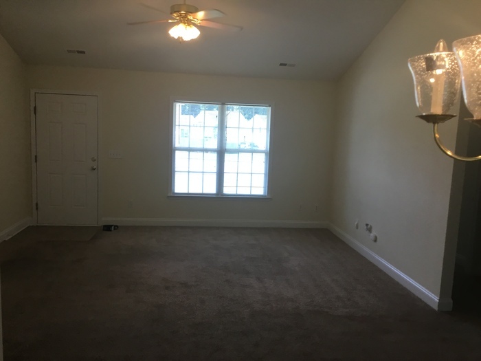 Building Photo - 2923 Ireton Pl