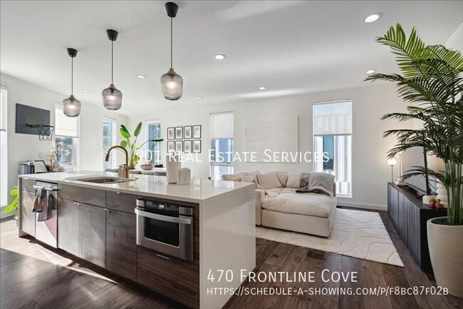 Building Photo - 470 Frontline Cove