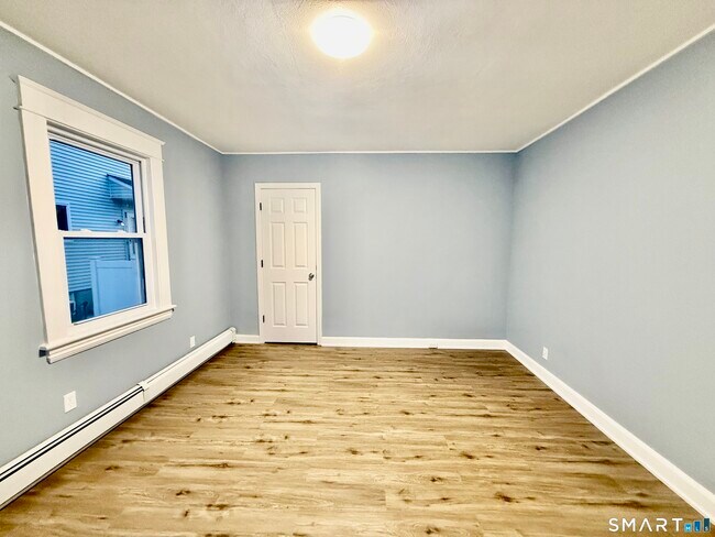 Building Photo - 85 Avery St