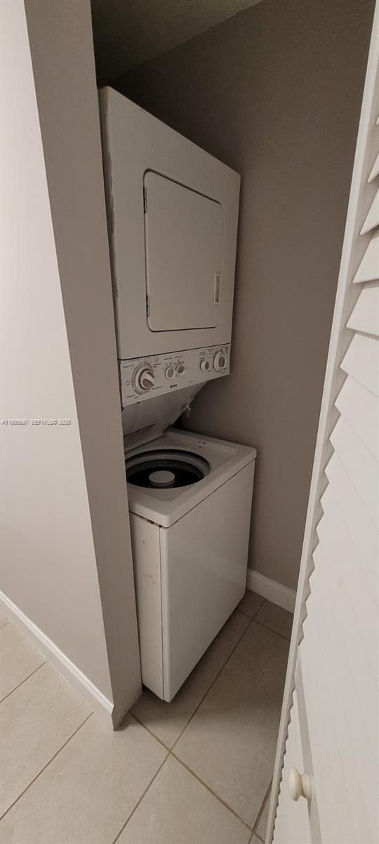 Building Photo - 471 NE 25th St