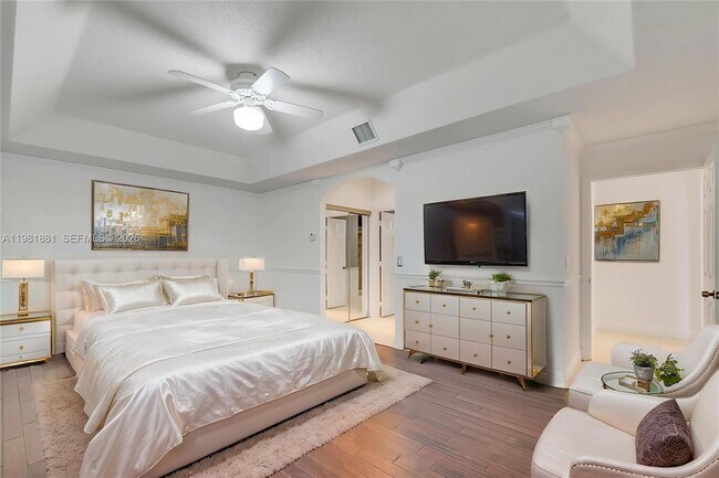 Building Photo - 19960 NW 3rd St