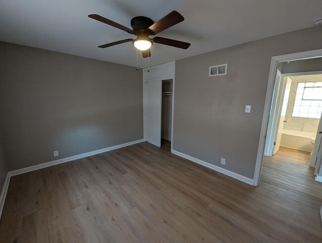 Building Photo - Updated & Upgraded